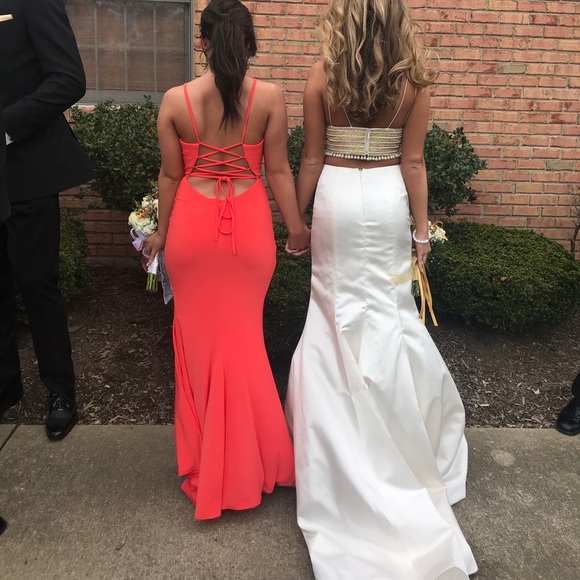 Ivory Sherri hill Prom dress 51711 - Picture 5 of 6